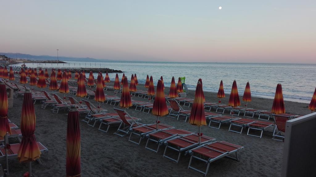 Hotel San Nazario Varazze Eksteriør bilde
